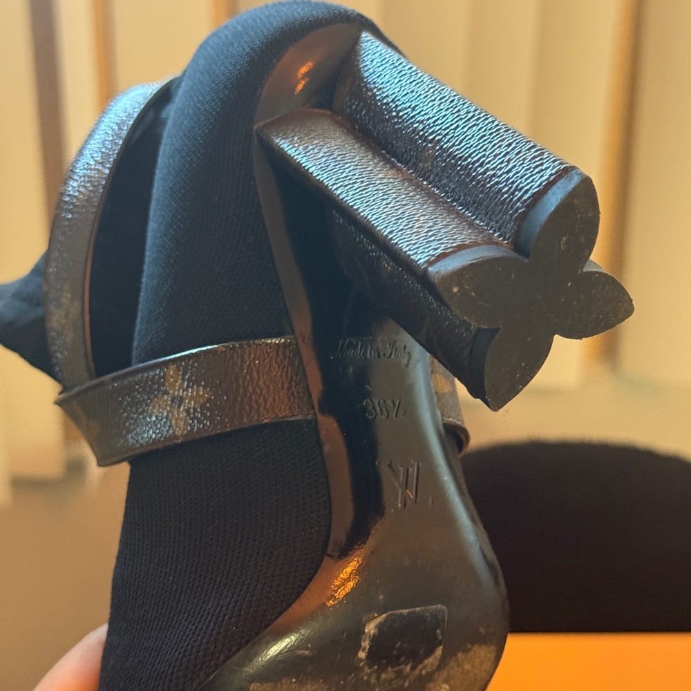 Louis Vuitton Women’s Boots - Picture 3 of 6